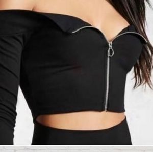 Forever 21 Off-the-Shoulder Front Zipper Crop Top